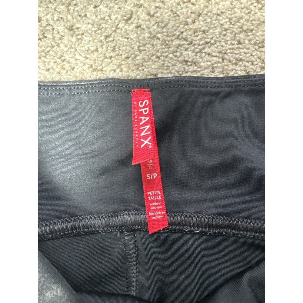 Spanx Faux Leather Leggings Womens Small Petite Mid Rise Black Pull On Stretch - Picture 3 of 9